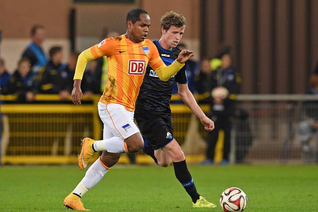 单场8次失误！亚当斯：我要做好反思 控制失误